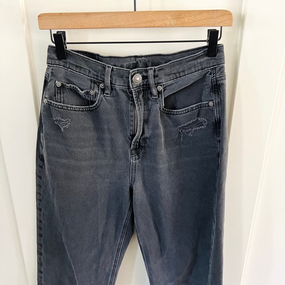 American Eagle Highest Rise 90s Boyfriend Distressed Black Jeans Women's 6 - Picture 4 of 7